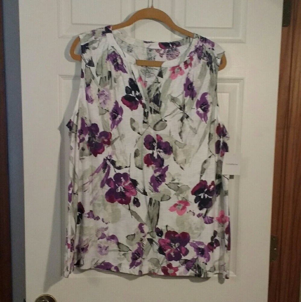Croft & Barrow Floral Tank Top